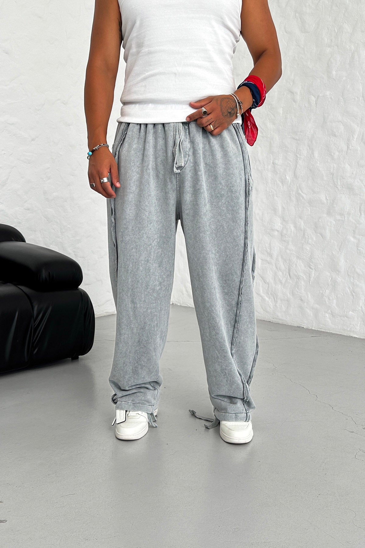 WASHABLE SPECIAL DESIGN SIDE STRIP DETAIL TRACKSUIT • GRAY