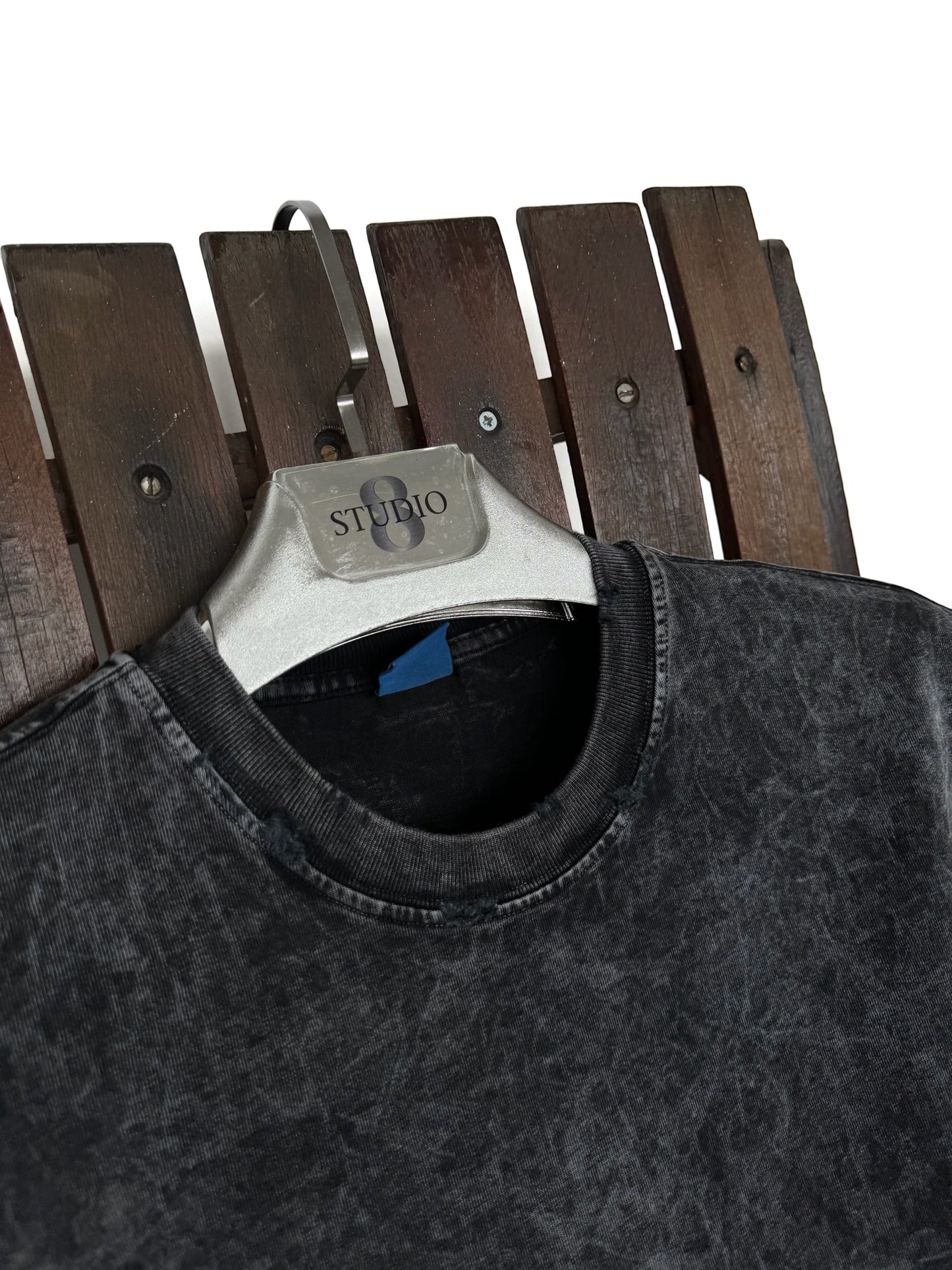 WASHED TWO THREAD TSHIRTS WITH REAR DETAILED • BLACK