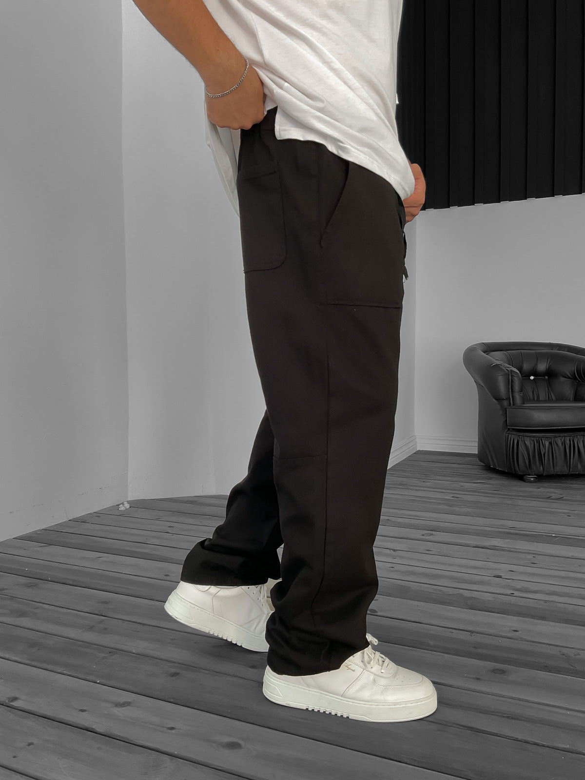 سراويل جيب كبيرة سوداء