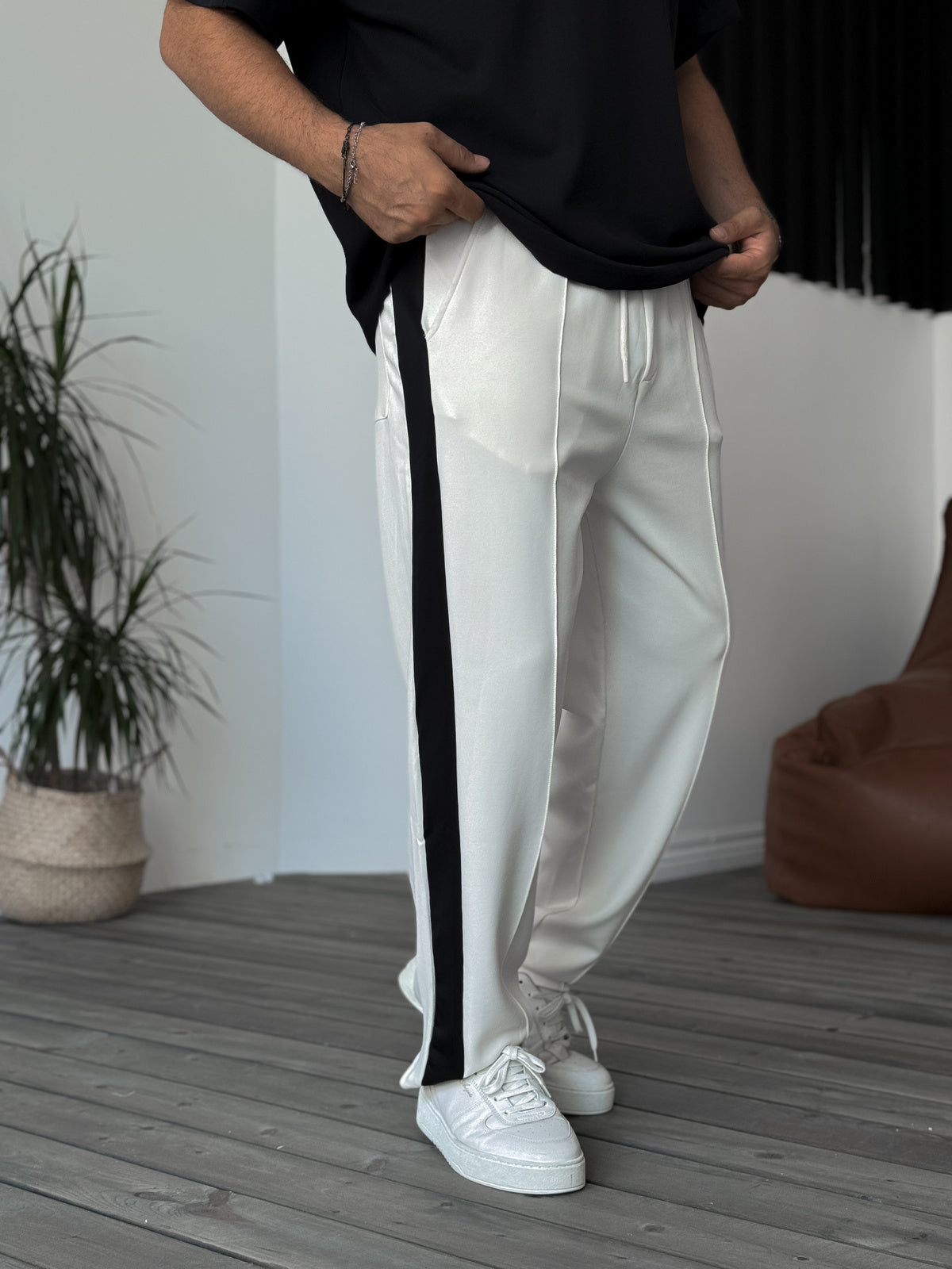 Ecru Striped Stitched Tracksuit