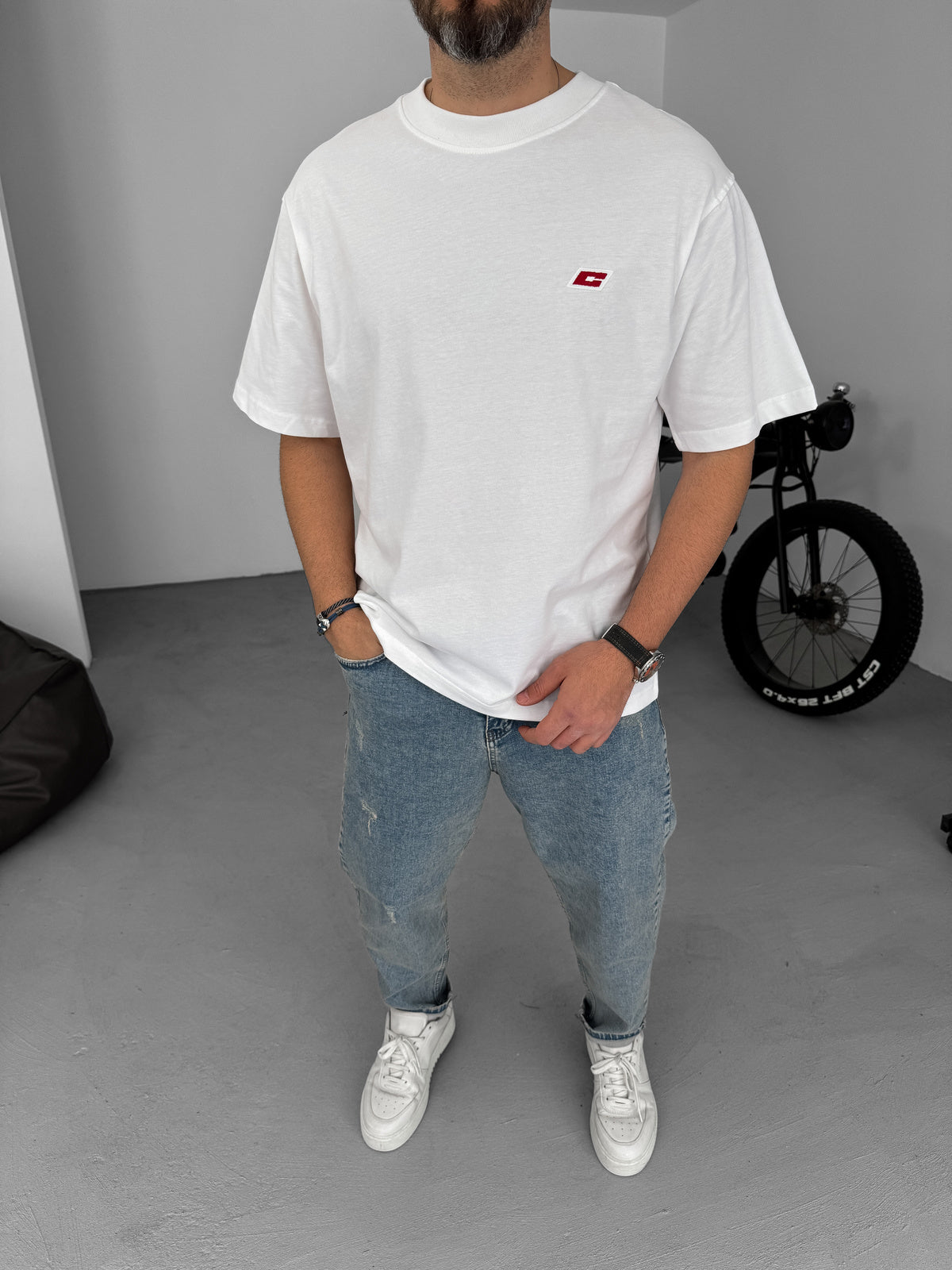 White C Embroidered Oversize T-Shirt