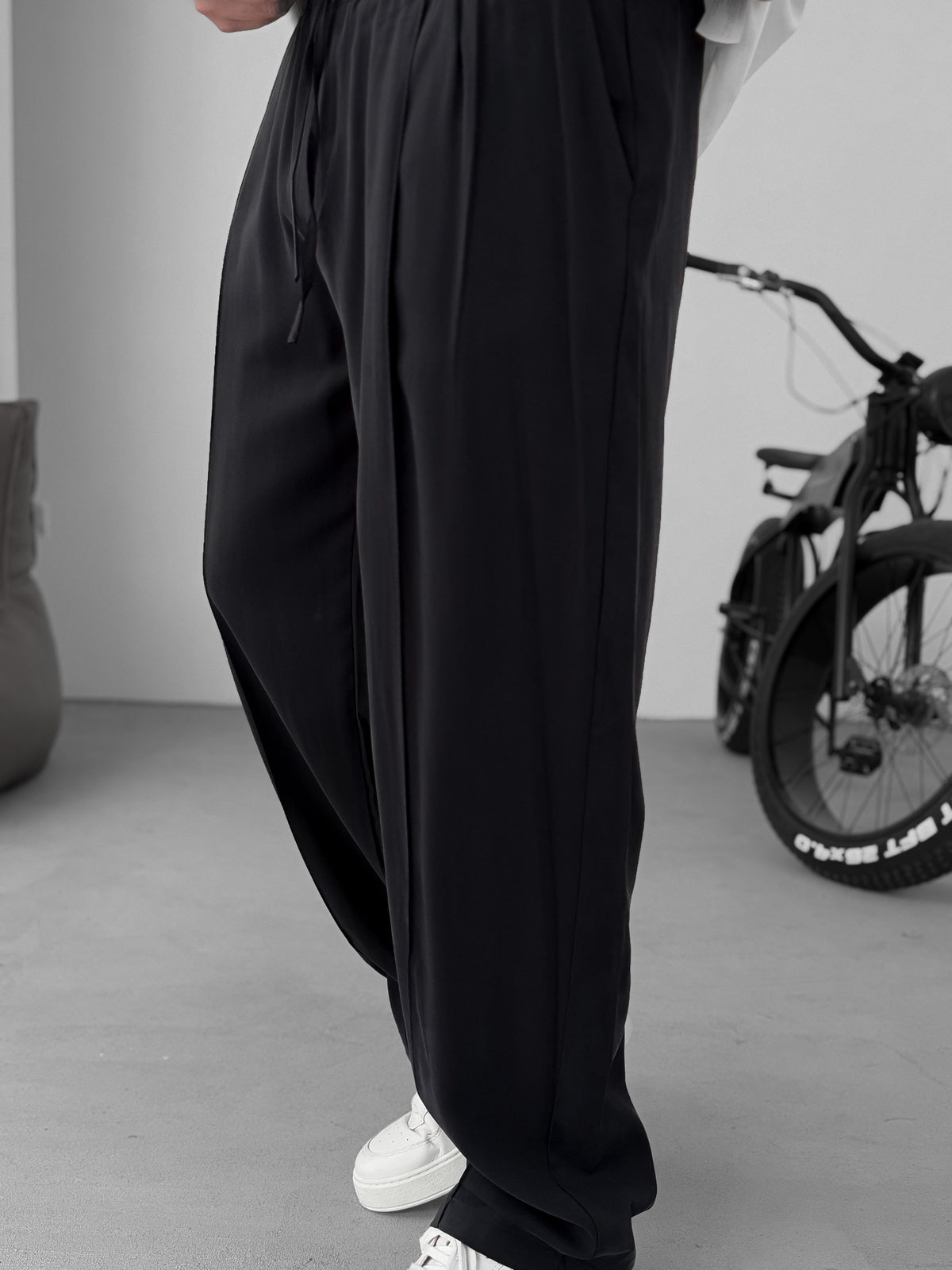 Black Stitched Tencel Fabric Trousers