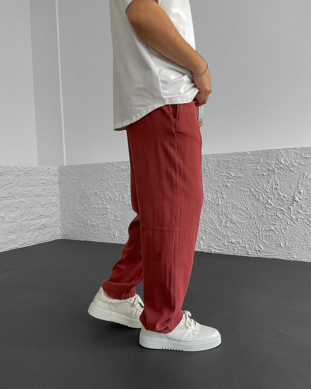 Red Seam Detailed Linen Trousers