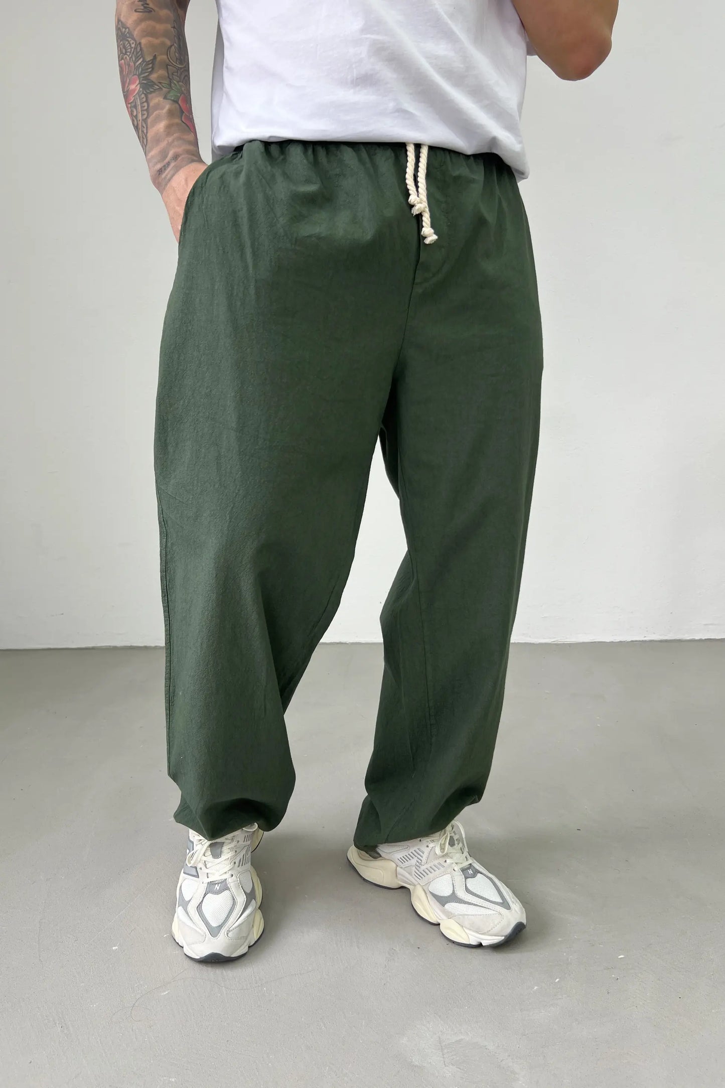 Elastic Waist Khaki Linen Baggy Trousers