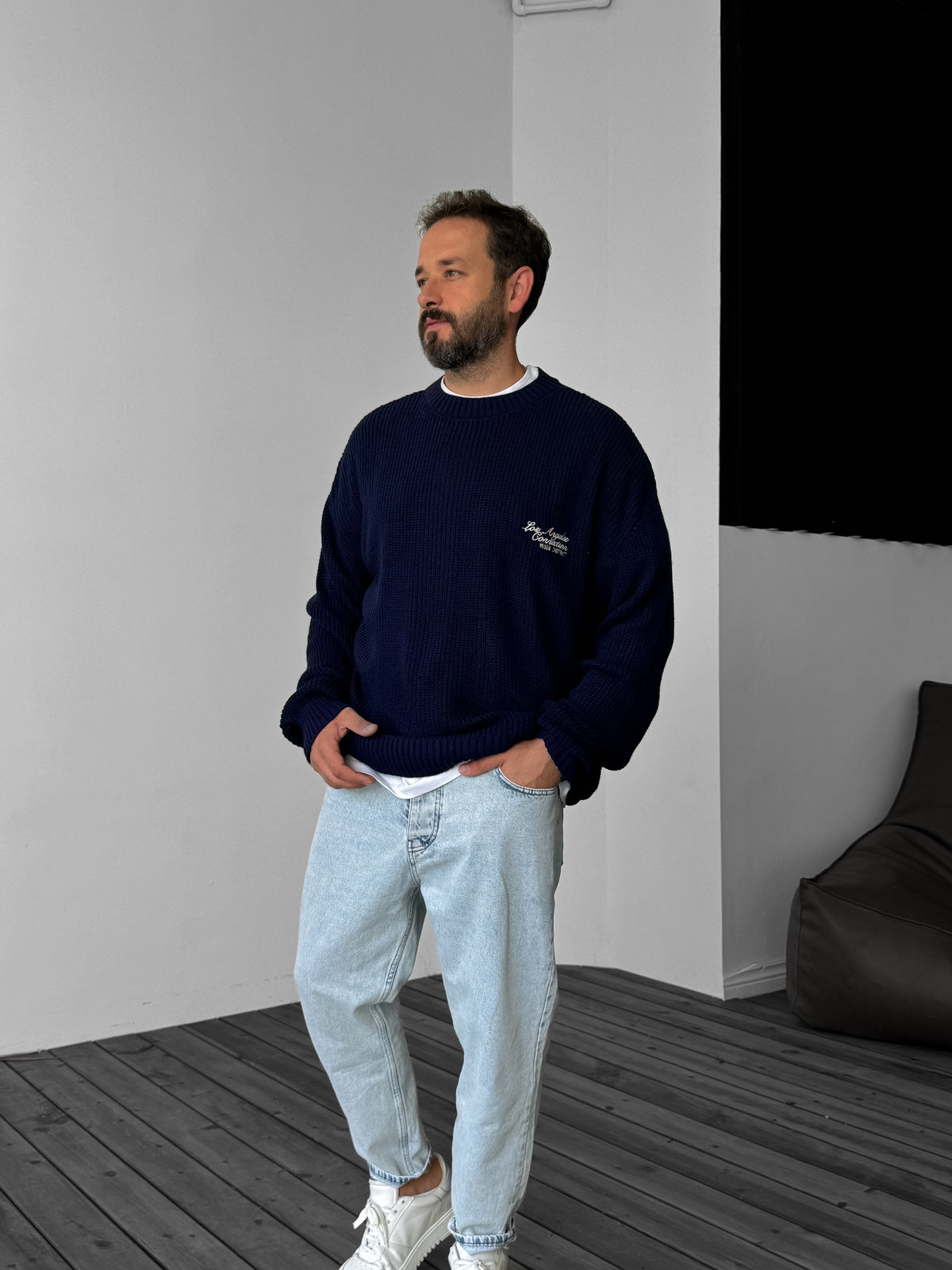 Navy Blue Los Angeles Embroidered Knitted Sweater