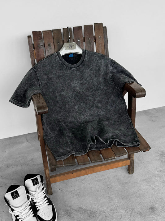 WASHED TWO THREAD TSHIRTS WITH REAR DETAILED • BLACK