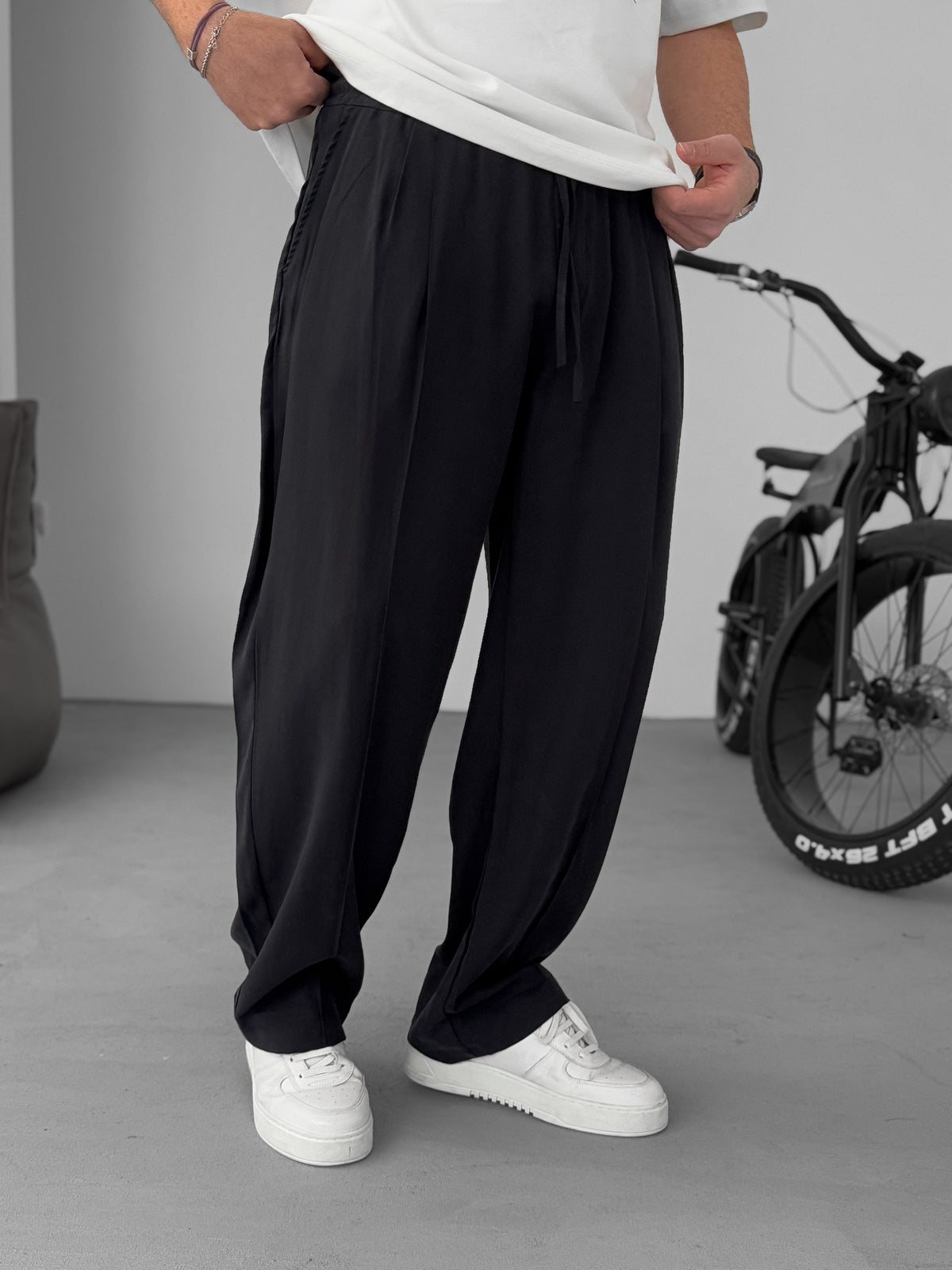 Black Stitched Tencel Fabric Trousers