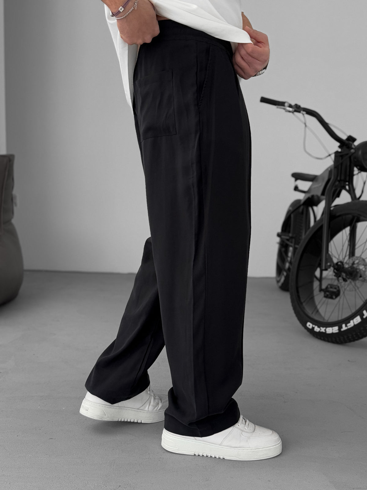 Black Stitched Tencel Fabric Trousers