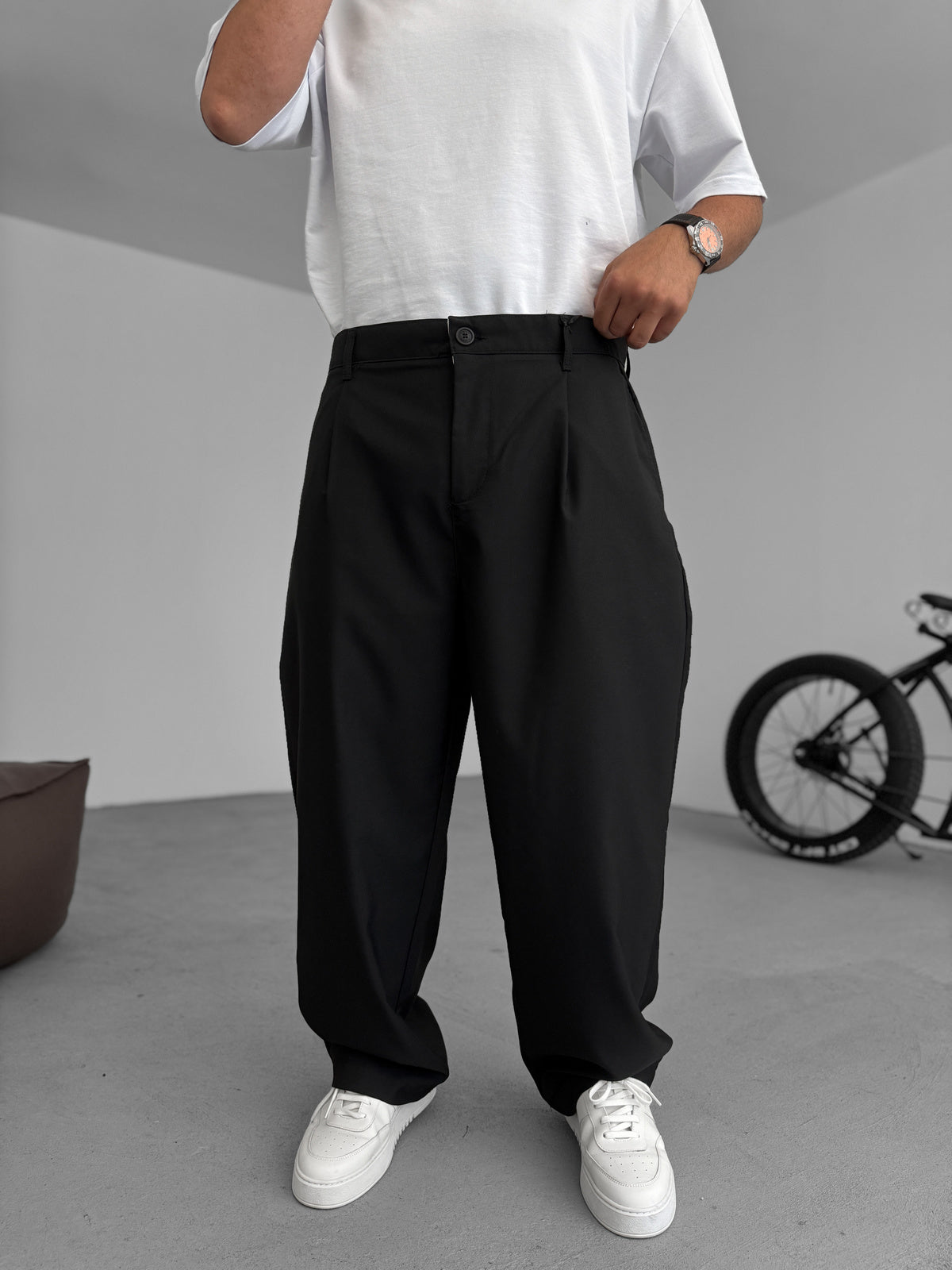 Black Pleated Relaxed Fit Trousers