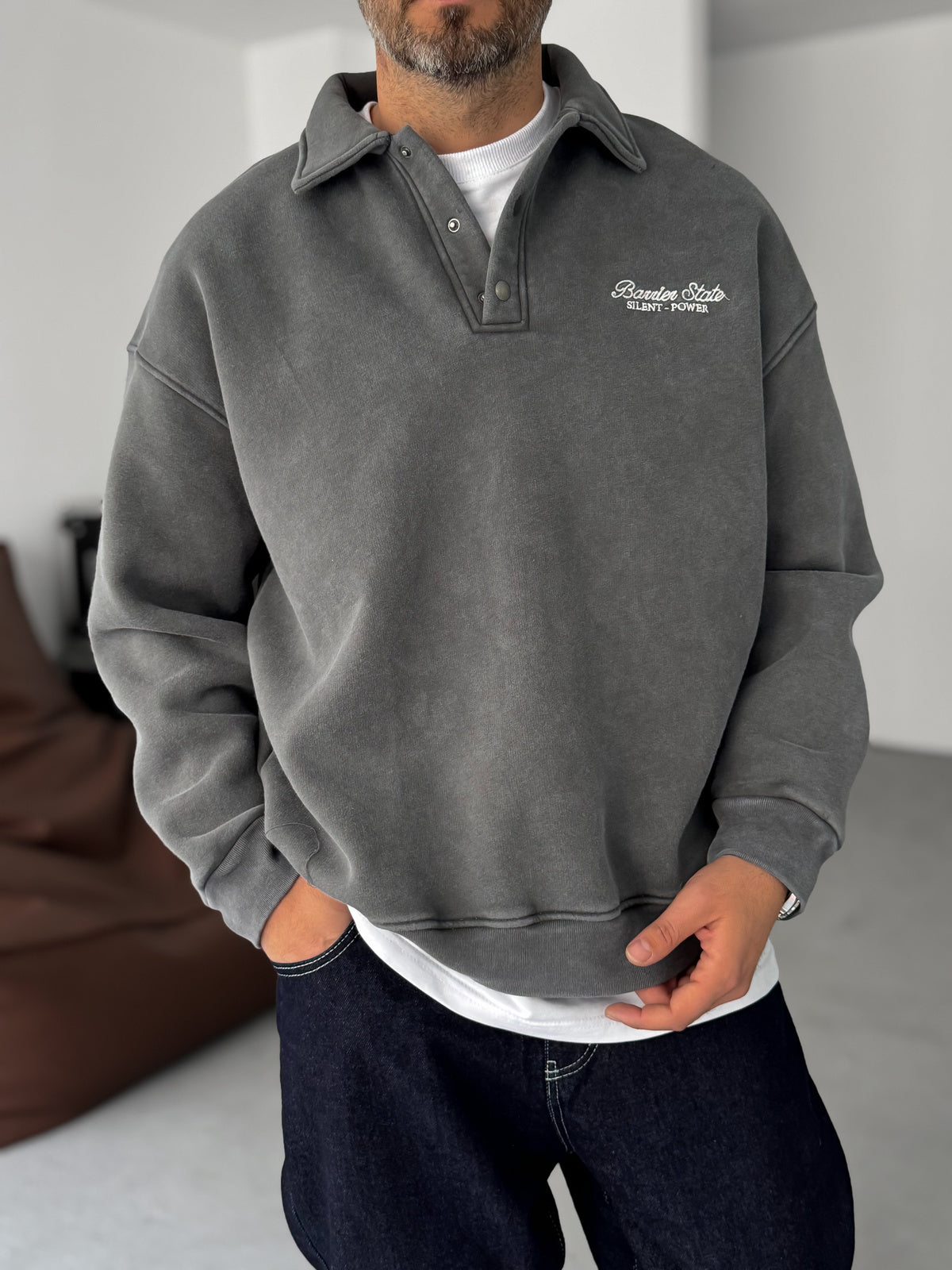 Smoke-Gray Collar Button-Down Washed Sweatshirt