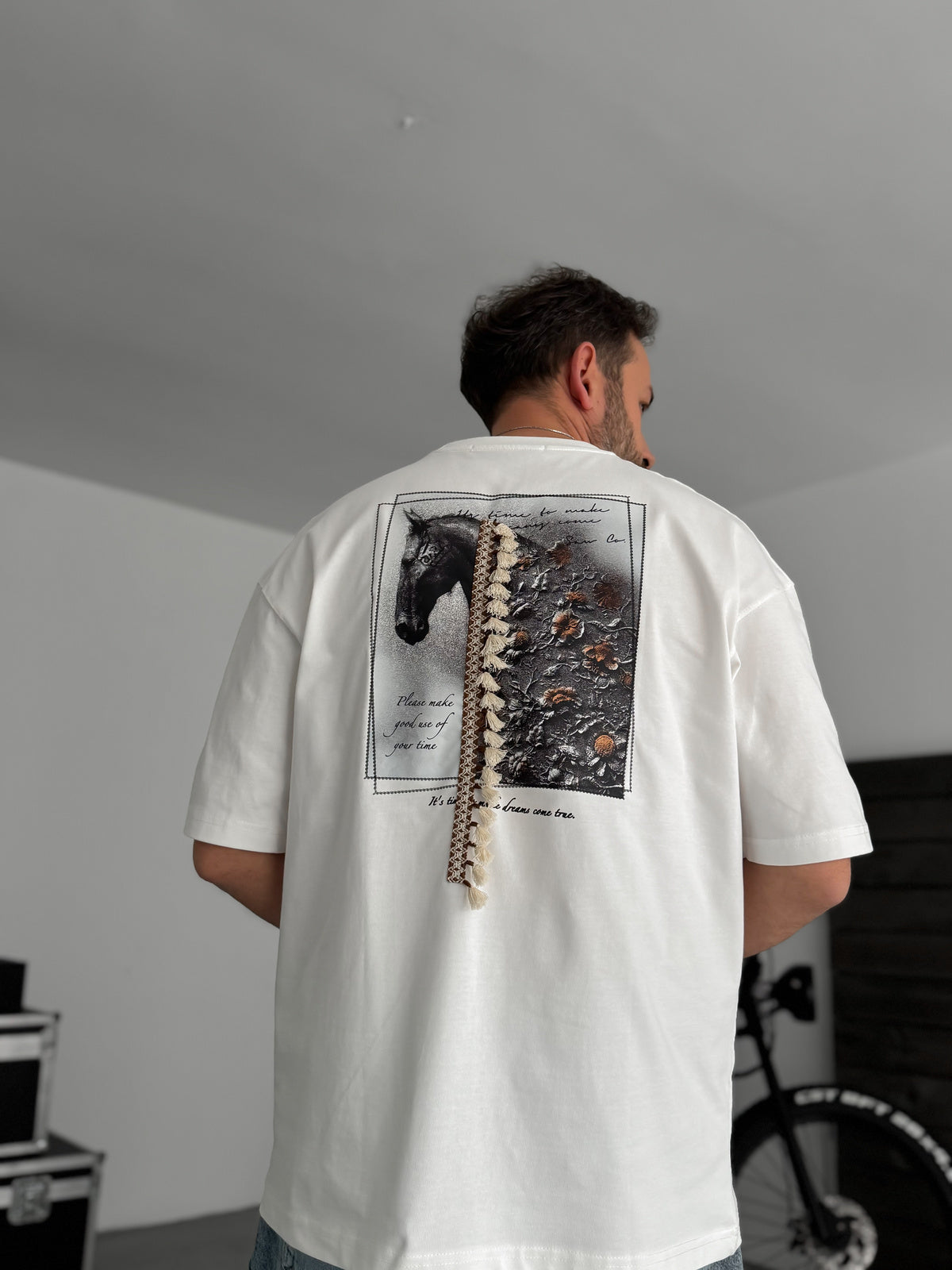 White Tassel Horse Print Oversize T-Shirt