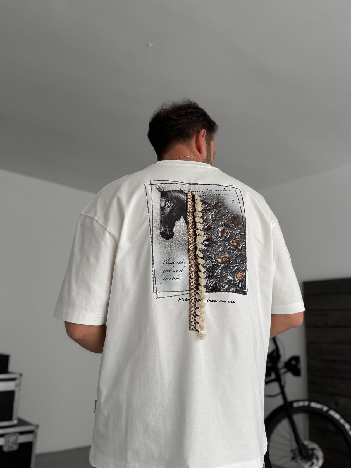 White Tassel Horse Print Oversize T-Shirt