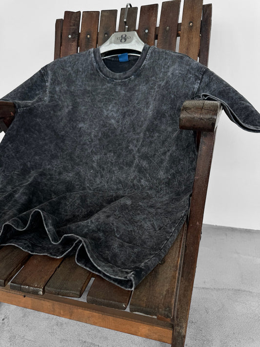 WASHED TWO THREAD TSHIRTS WITH REAR DETAILED • BLACK
