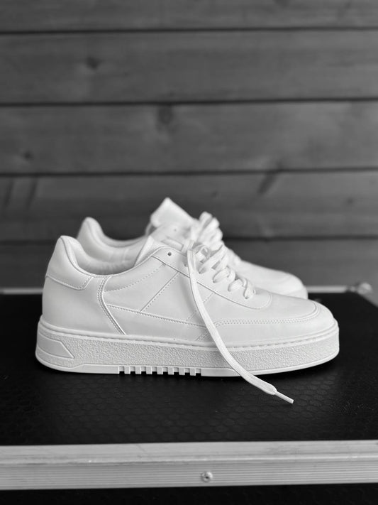 MONOCHROME CHUNKY SNEAKERS - WHITE