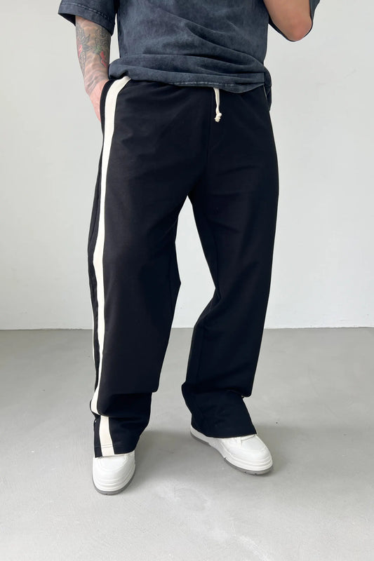 Baggy Tracksuit with Cut-Out Stripe Detail | BLACK